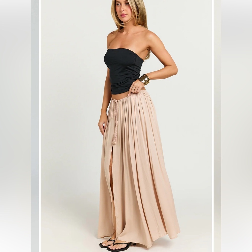 Showpo under the twilight boho Beige A-Line Skirt tassel tie slit - Picture 11 of 12